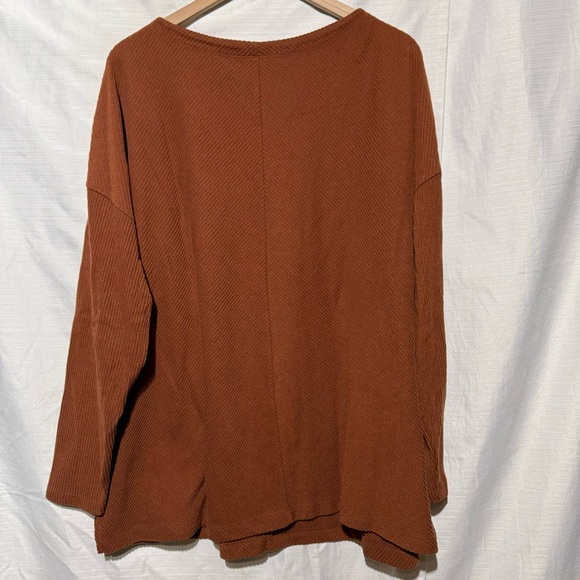 Ava & Viv Rust-Colored Long Sleeve Top - Size 3X - Picture 3 of 5